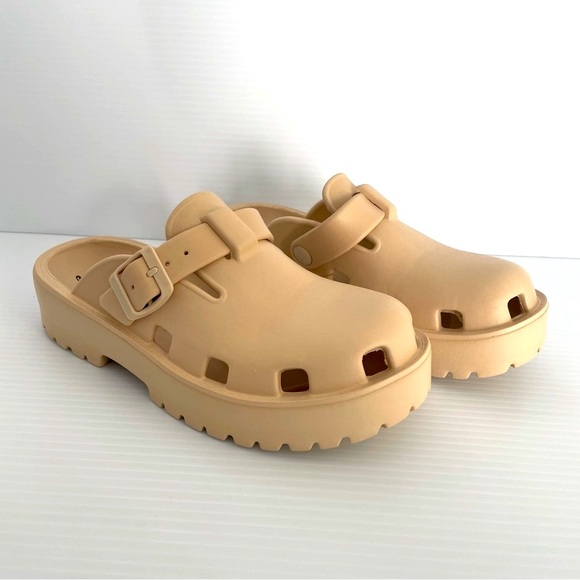 NWT Free People Karlie Buckle Clog - Picture 3 of 11